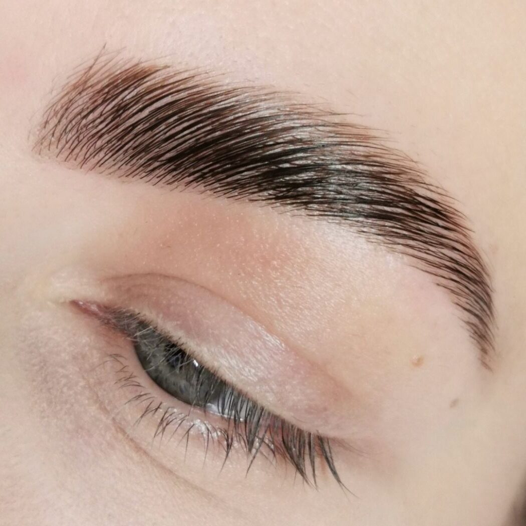 Browlift Wimpern & Augenbrauen